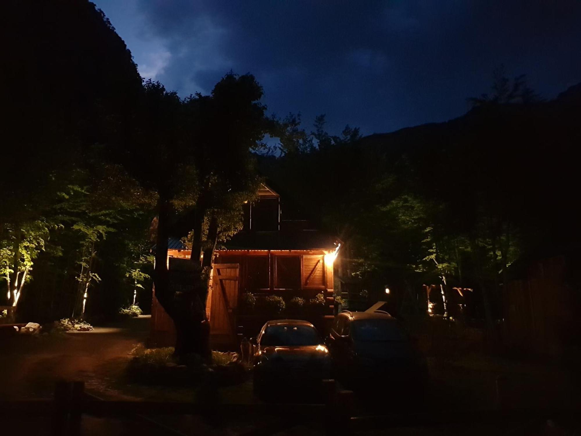Bungalows Prokletije Gusinje Luaran gambar