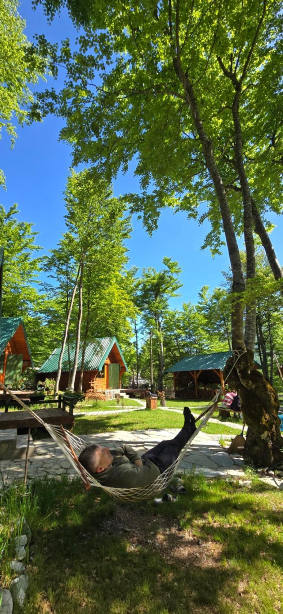 Bungalows Prokletije Gusinje Luaran gambar