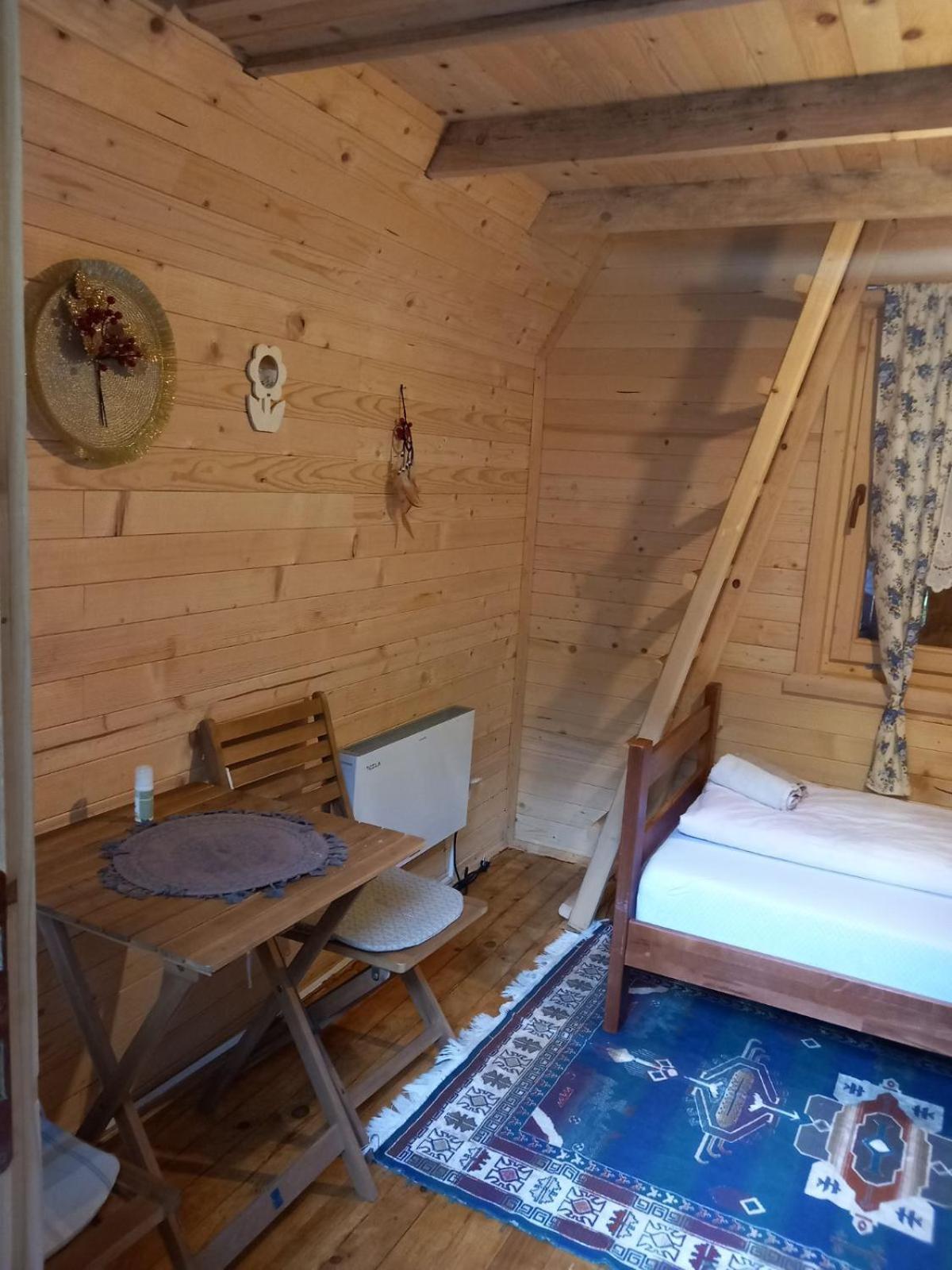 Bungalows Prokletije Gusinje Luaran gambar