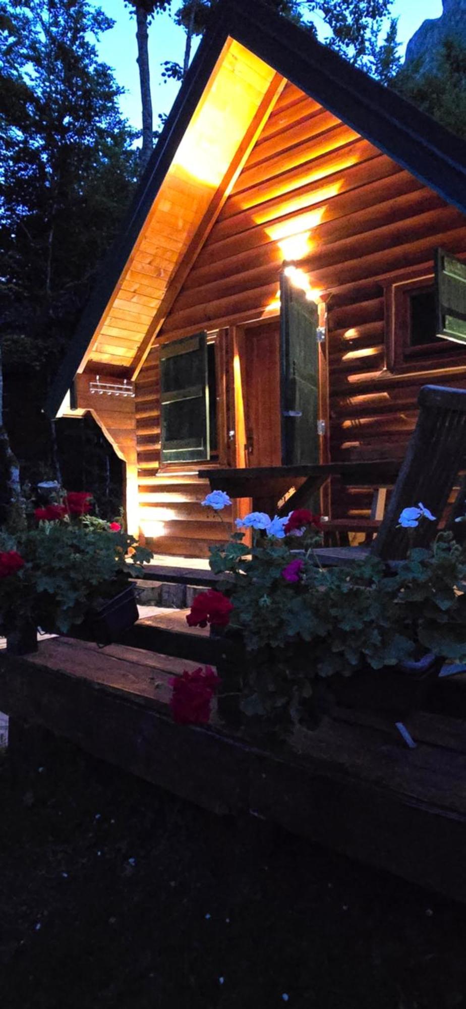 Bungalows Prokletije Gusinje Luaran gambar