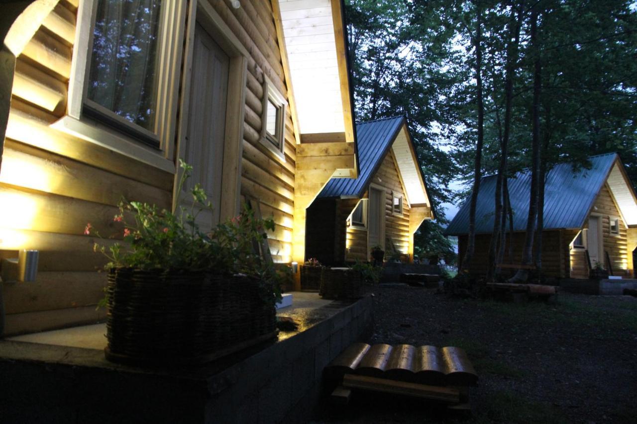 Bungalows Prokletije Gusinje Luaran gambar